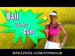 Sexy ball-girl Jennifer Dark rides big-dick on the tennis court