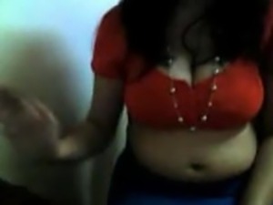 Awsome indian computer lab assistent heavy huge boobs on cam