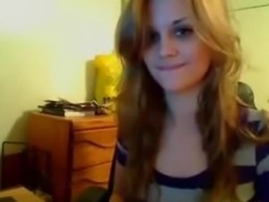 Cutetest Teen Babysitter Caught Working On Webcam