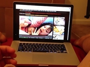 Cumming to shemale porn