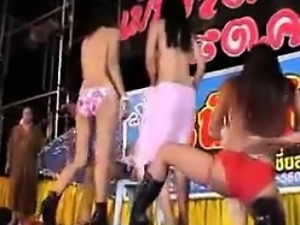 Beautiful Thai Girls Dancing