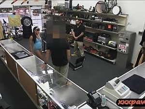 Muscular vixen gets fucked in the pawnshop for cash
