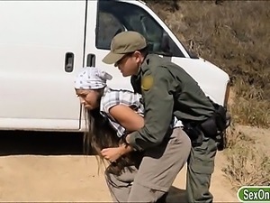Busty amateur slut fucked and facial by border patrol agent