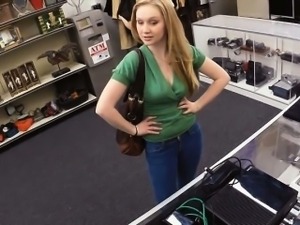 Pretty chick pawns her pussy and fucked at the pawnshop