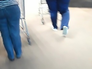 BBW Nurse walking in the store