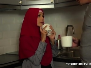 Sexy muslim girl spreads for cash