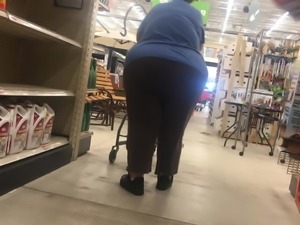Huge BBW Granny ass!