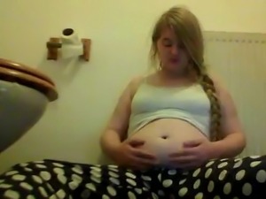 Belly getting so much bigger!