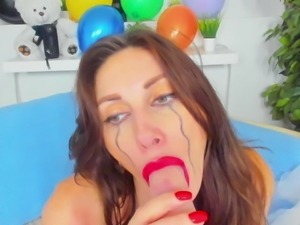 Blowjob and Shaking Orgasm from Hot MILF Liza Virgin