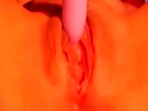 Very wet squiting webcam pussy (close up)