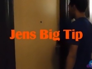 Jen's BIG Tip - Jen Gayle knows how to give a tip and Rich Von gladly...